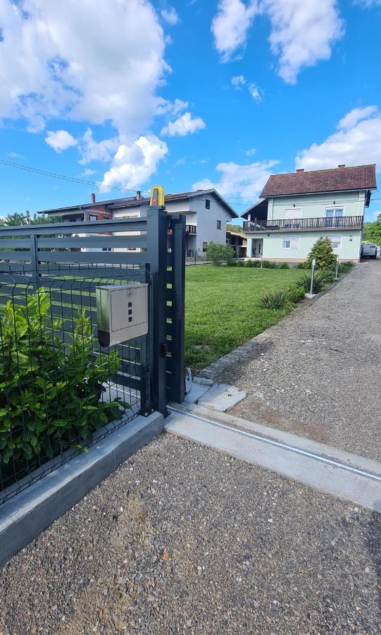Apartman Lena Tusilovic Eksteriør billede